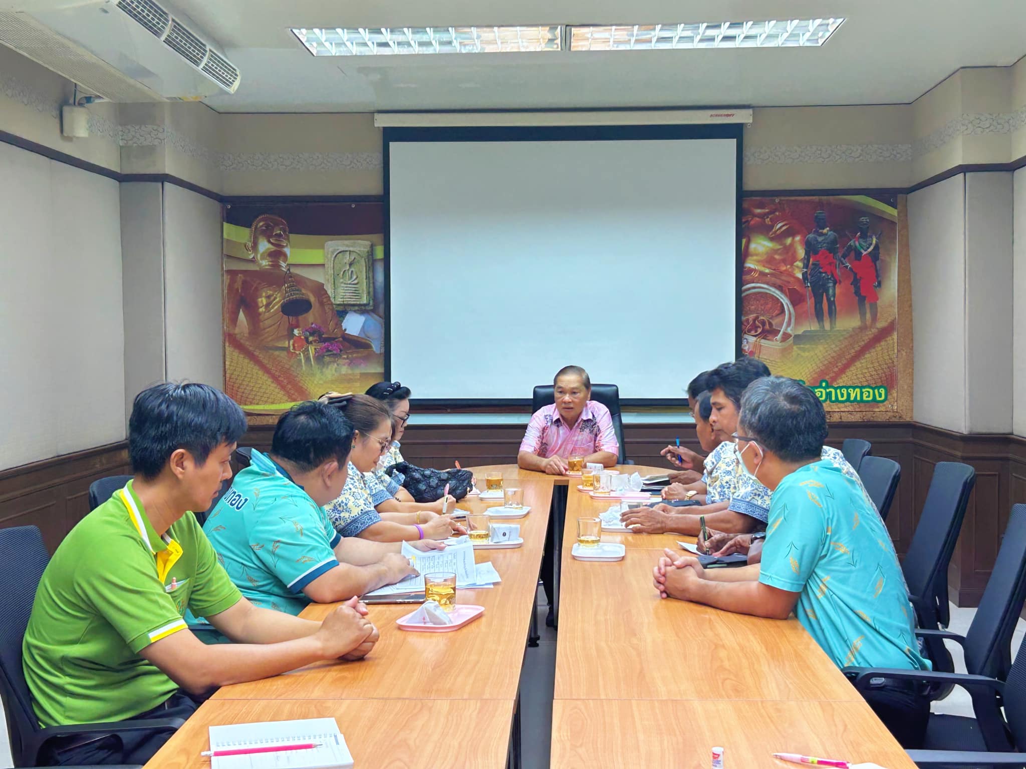 ประชุมเตรียมความพร้อมโครงการพัฒนาศักยภาพอาสาสมัครสาธารณสุขประจำหมู่บ้าน (อสม.)