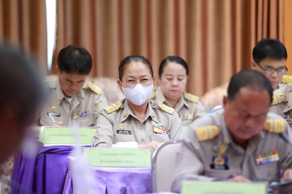 ประชุมคณะกรมการจังหวัดและหัวหน้าส่วนราชการประจำจังหวัดอ่างทอง ประจำเดือนมิถุนายน ๒๕๖๗
