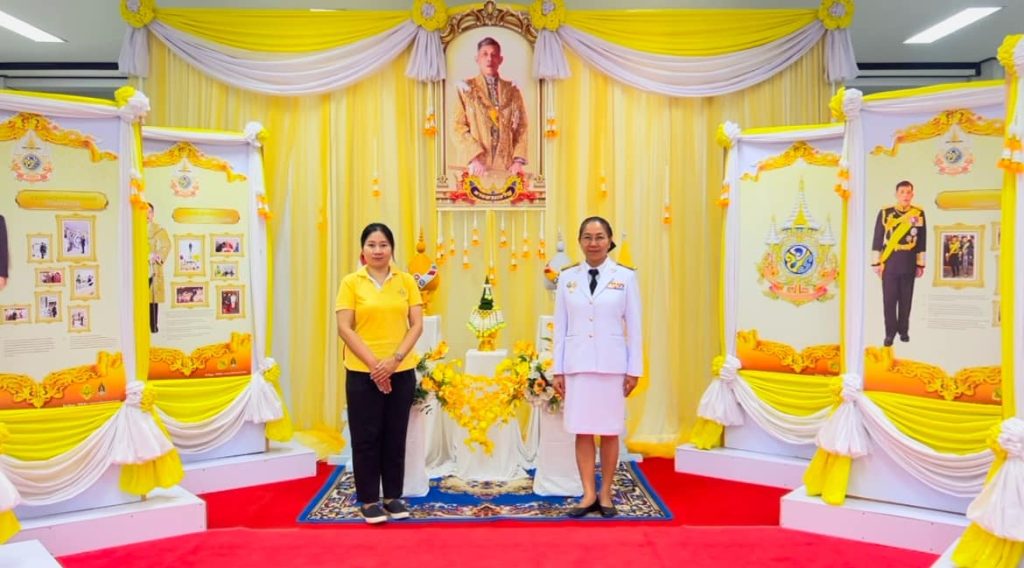 อบจ.อ่างทอง เข้าร่วมพิธีเจริญพระพุทธมนต์ พิธีทำบุญตักบาตรถวายพระราชกุศล และเยี่ยมชมนิทรรศการเฉลิมพระเกียรติพระบาทสมเด็จพระเจ้าอยู่หัว เนื่องในโอกาสพระราชพิธีมหามงคลเฉลิมพระชนมพรรษา ๖ รอบ ๒๘ กรกฎาคม ๒๕๖๗